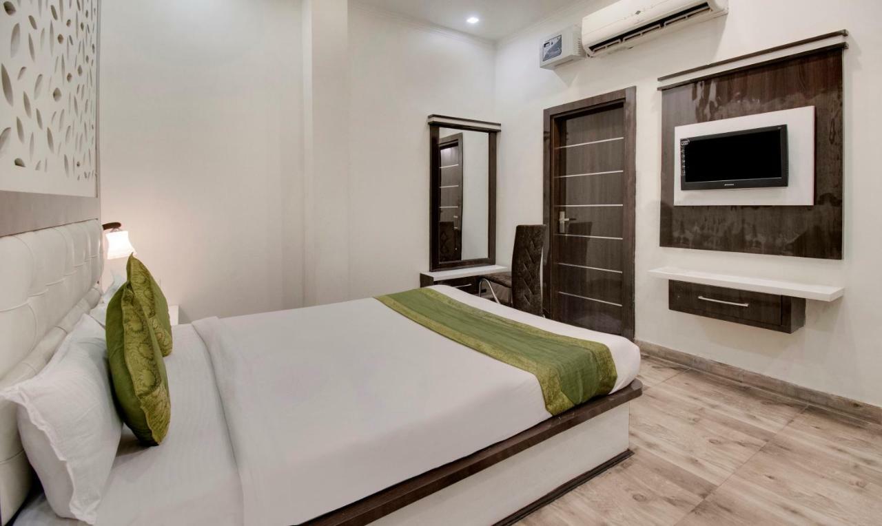 Itsy By Treebo - Royale Inn Meerut Exterior foto